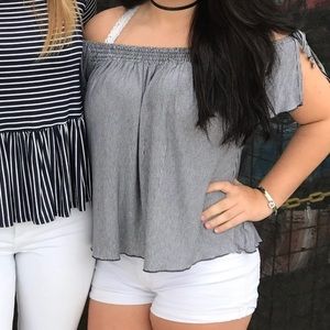 American Eagle off the shoulder top